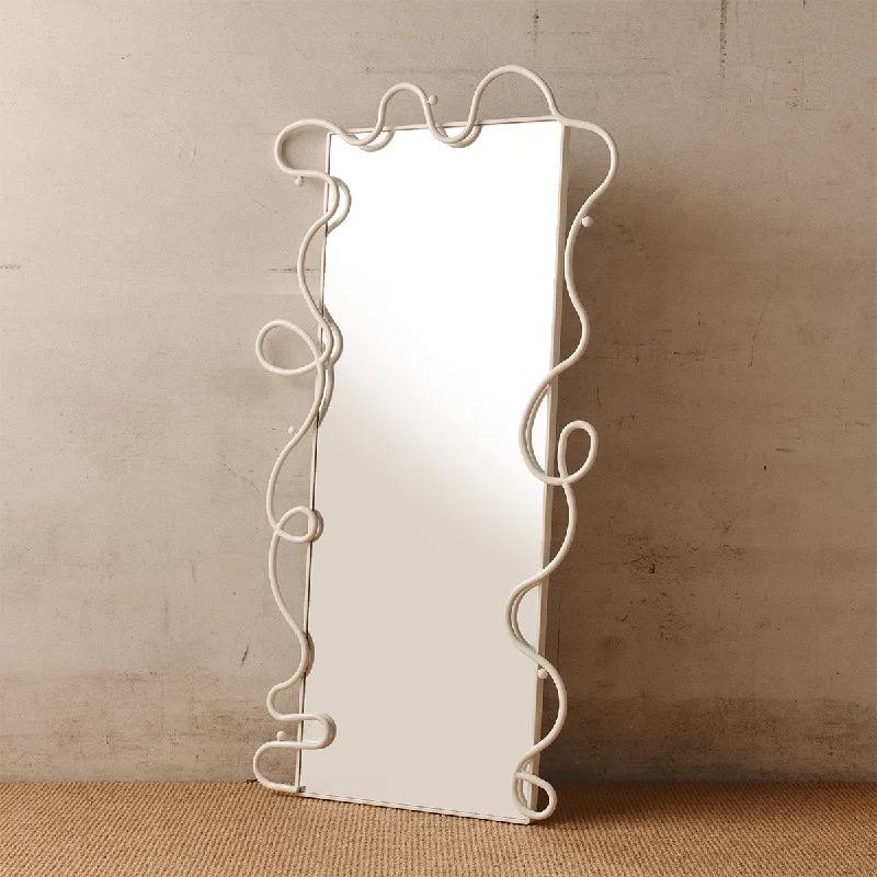 Linea Floor Mirror