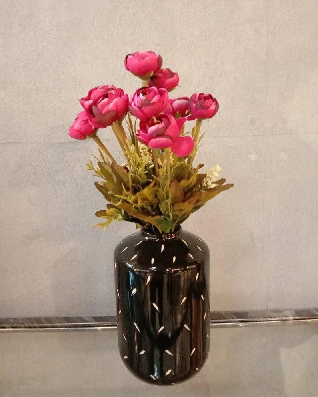 Small Flower with Black Vase For Home Decoration