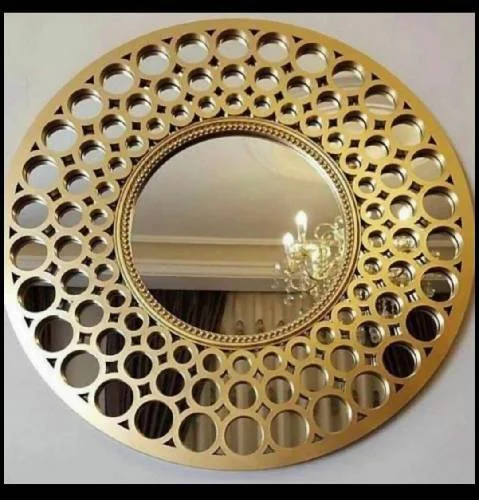 Round mirror